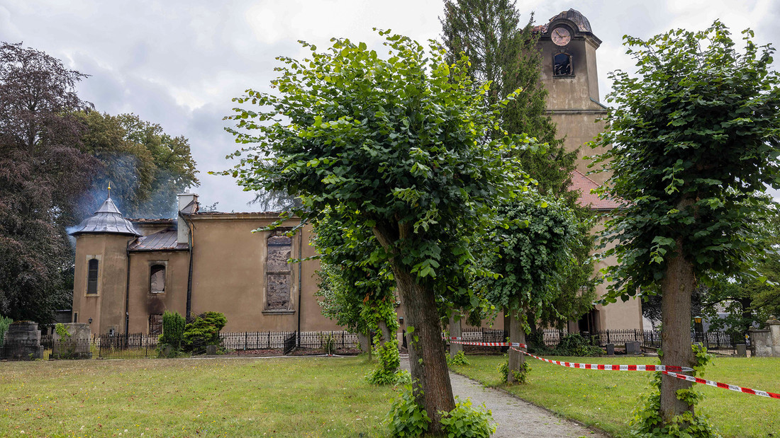 Außenansicht der Stadtkirche im ostsächsischen Großröhrsdorf