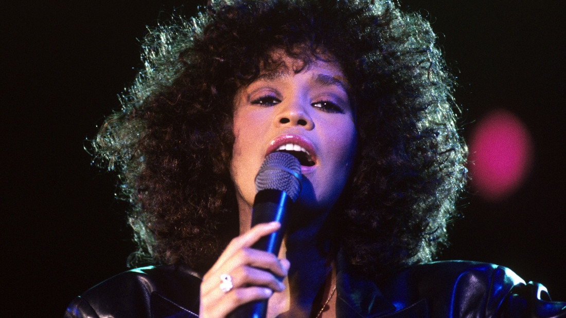 Whitney Houston performt während eines Konzerts in der Drammenshallen in Drammen, Norwegen 