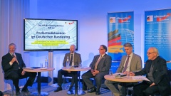 Der EKD-Kulturbeauftragte Claussen und Kulturrats-Geschäftsführer Zimmermann nahmen an einem Streitgespräch im Bundestag teil.