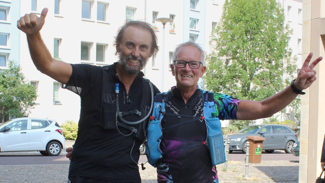 Marathon-Pater Tobias Breer (l.) und Andreas Giersberg